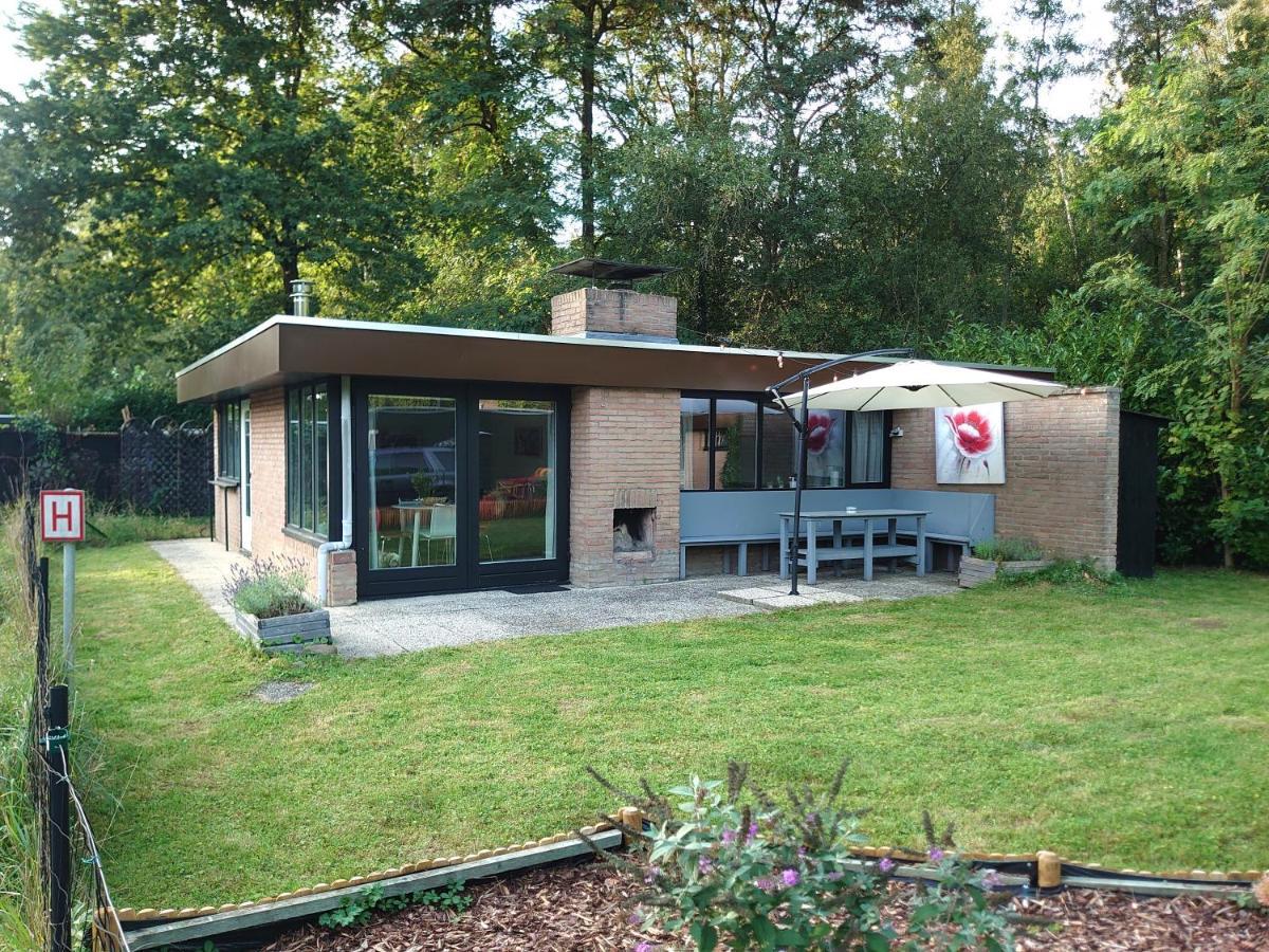 Zonnige Vrijstaande Bungalow In Prachtige Omgeving! Rekem Esterno foto