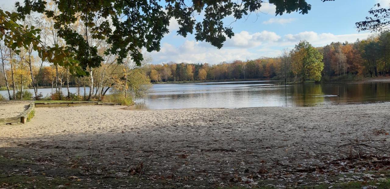 Zonnige Vrijstaande Bungalow In Prachtige Omgeving! Rekem Esterno foto