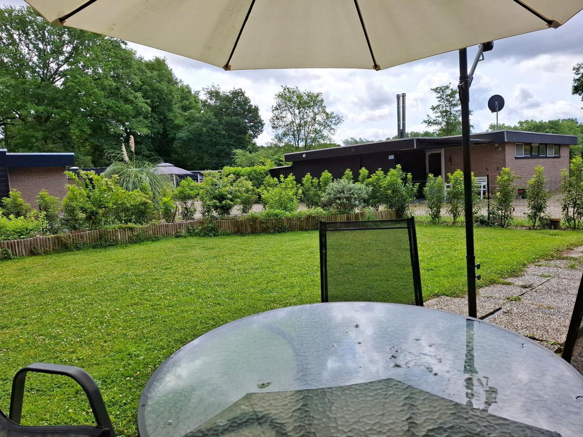 Zonnige Vrijstaande Bungalow In Prachtige Omgeving! Rekem Esterno foto